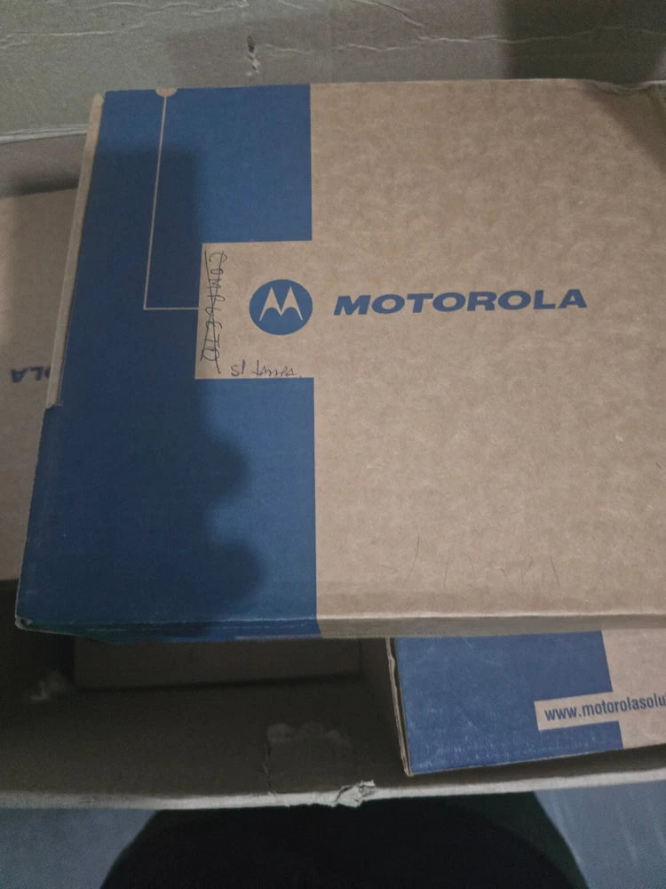 Motorola DTR700 900 MHz Digital 2-Way Radio (50 Channels)